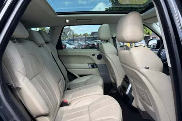 Land Rover Range Rover Sport (2017) thumbnail 11