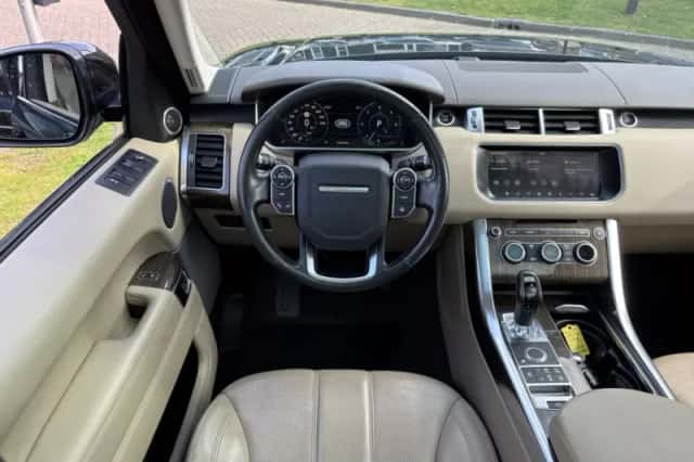 Land Rover Range Rover Sport (2017) thumbnail 12