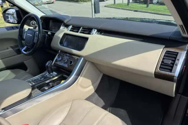 Land Rover Range Rover Sport (2017) thumbnail 13