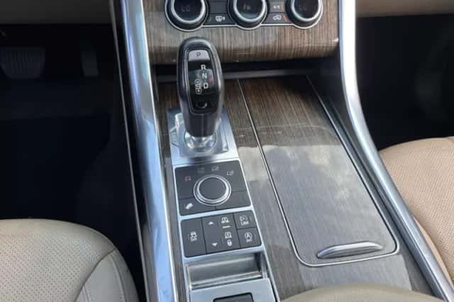 Land Rover Range Rover Sport (2017) thumbnail 19