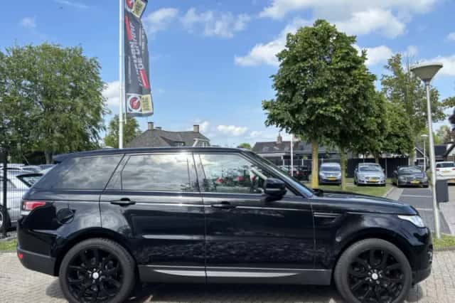 Land Rover Range Rover Sport (2017) thumbnail 4