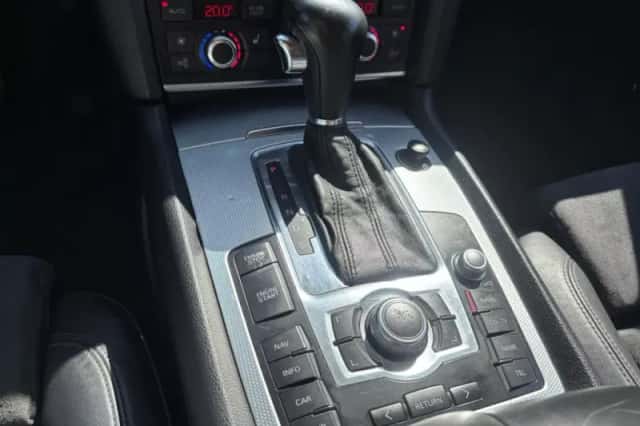 Audi Q7 (2005) thumbnail 15