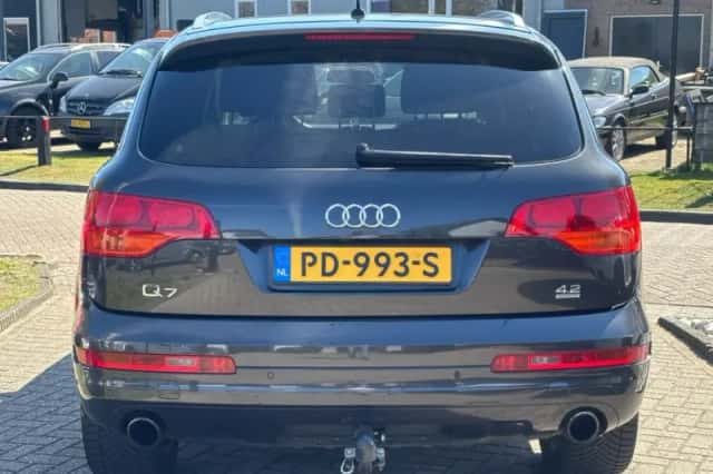 Audi Q7 (2005) thumbnail 6