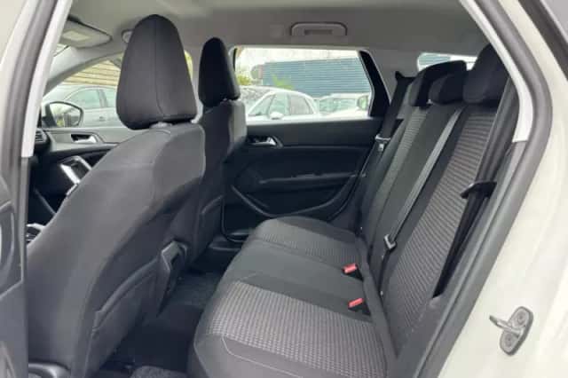Peugeot 308 (2018) thumbnail 14