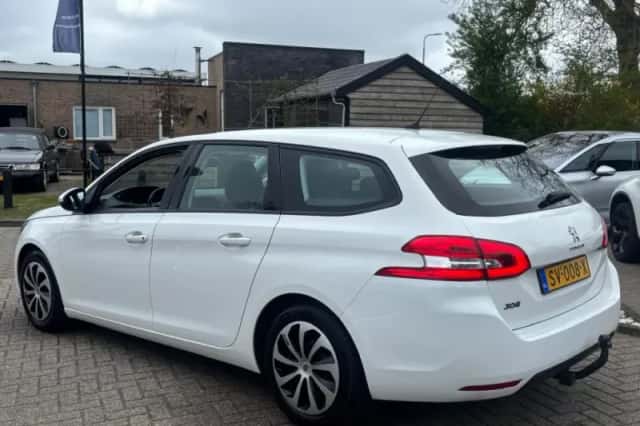 Peugeot 308 (2018) thumbnail 8