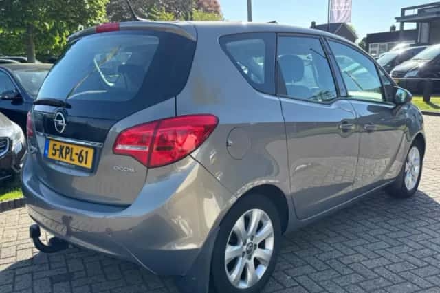 Opel Meriva (2013) thumbnail 5