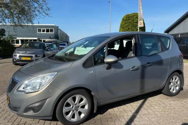 Opel Meriva (2013) thumbnail 8