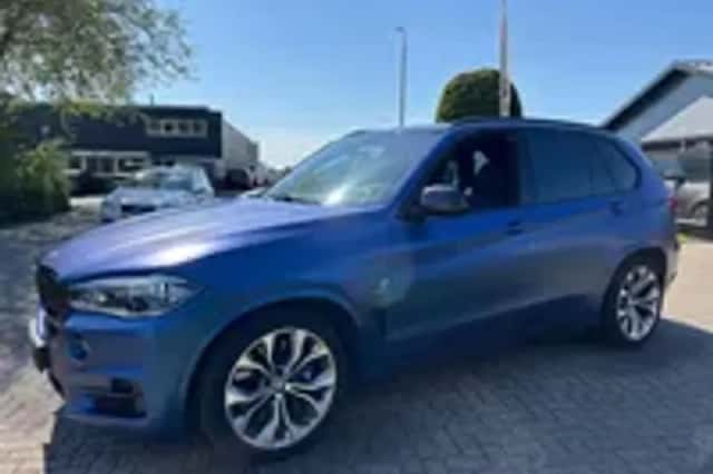 BMW X5 (2013) thumbnail 27