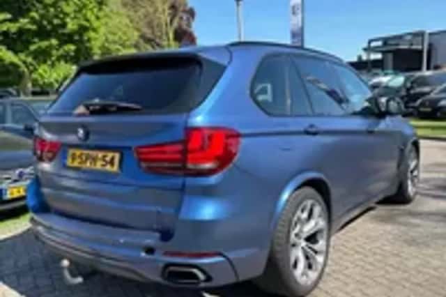 BMW X5 (2013) thumbnail 29