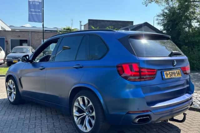 BMW X5 (2013) thumbnail 8
