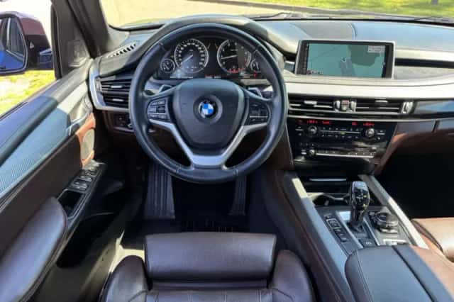 BMW X5 (2013) thumbnail 9