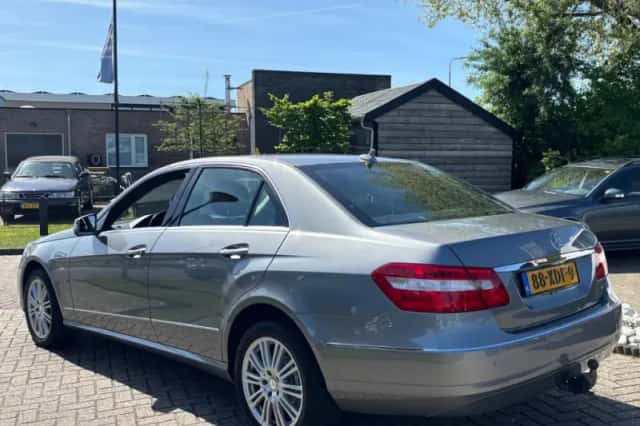 Mercedes-Benz E-Klasse (2012) thumbnail 7