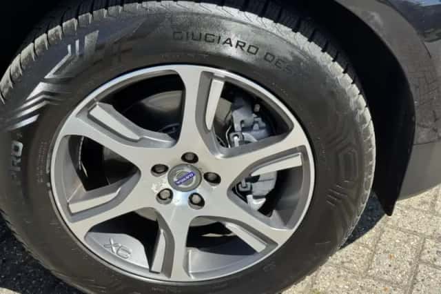 Volvo XC60 (2011) thumbnail 12