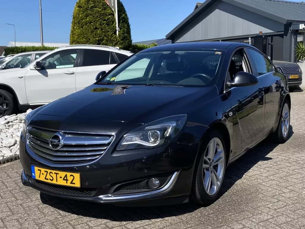 Opel Insignia (2015) — foto 1