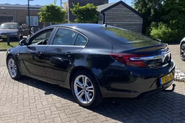 Opel Insignia (2015) thumbnail 7