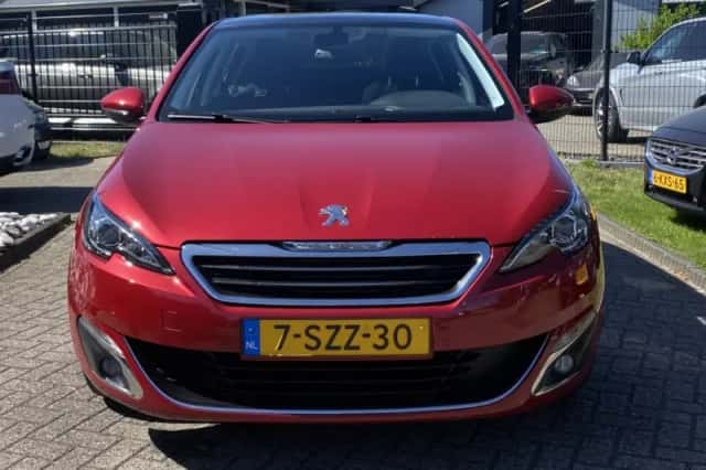 Peugeot 308 (2014) thumbnail 2