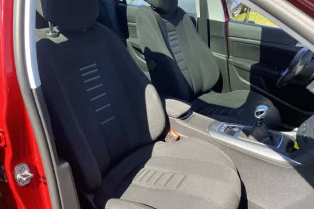 Peugeot 308 (2014) thumbnail 17