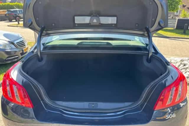Peugeot 508 (2012) thumbnail 15