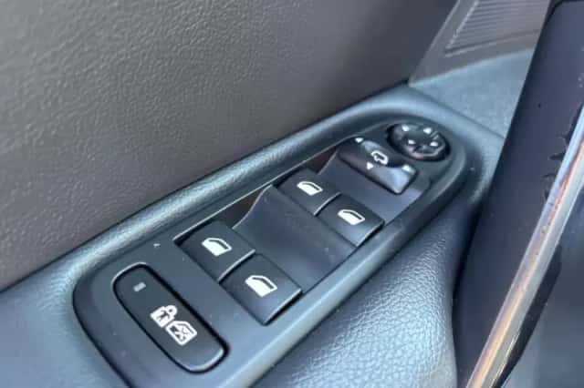 Peugeot 508 (2012) thumbnail 16