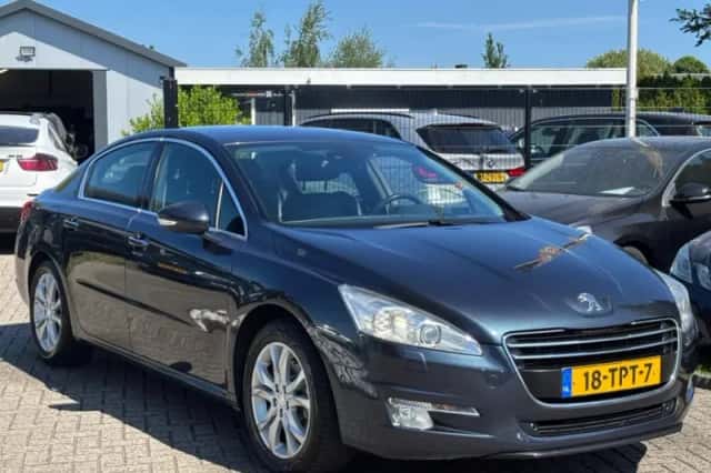 Peugeot 508 (2012) thumbnail 3