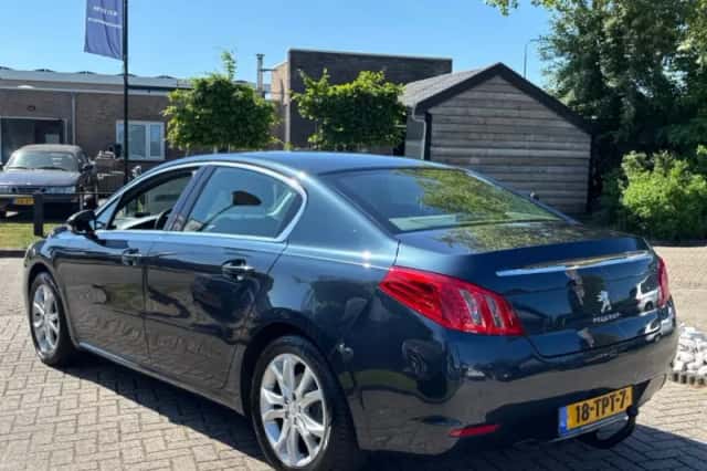 Peugeot 508 (2012) thumbnail 8