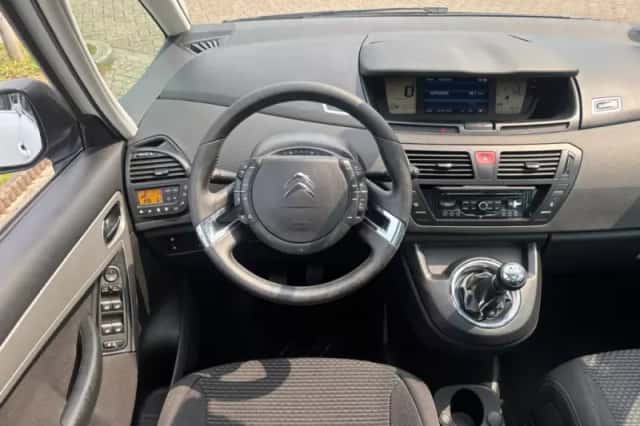 Citroën Grand C4 Picasso (2011) thumbnail 16