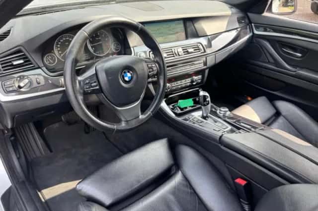 BMW 5-Serie (2013) thumbnail 11