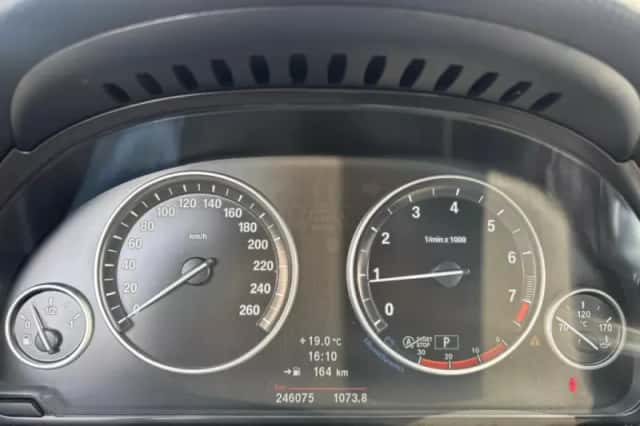 BMW 5-Serie (2013) thumbnail 17