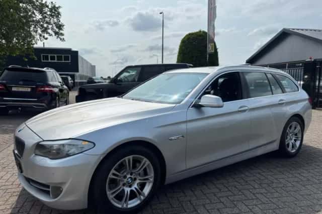 BMW 5-Serie (2013) thumbnail 8