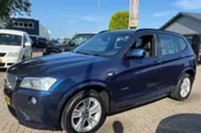 BMW X3 (2013) thumbnail 26