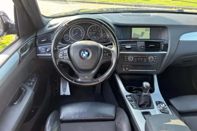 BMW X3 (2013) thumbnail 9
