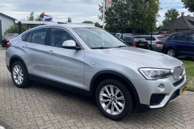 BMW X4 (2014) thumbnail 3