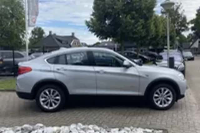 BMW X4 (2014) thumbnail 25