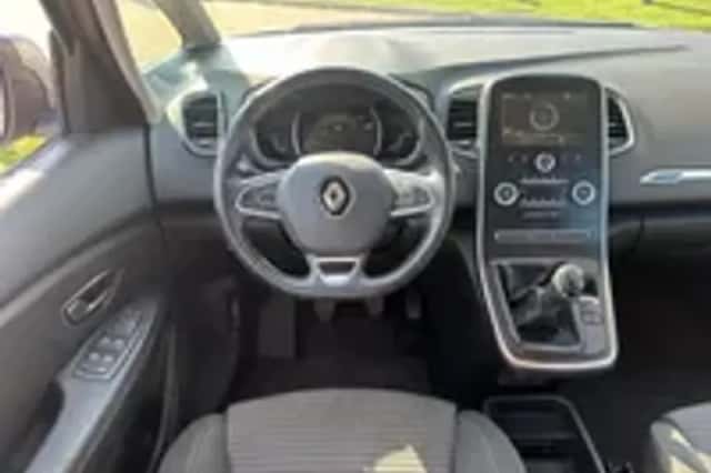 Renault Grand Scénic (2017) thumbnail 22