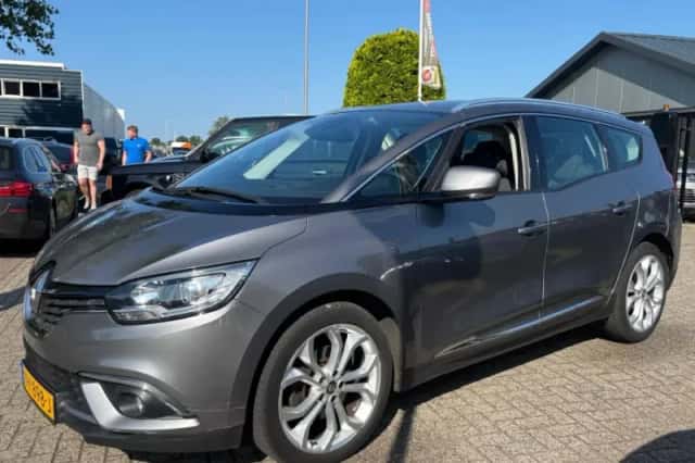 Renault Grand Scénic (2017) thumbnail 5