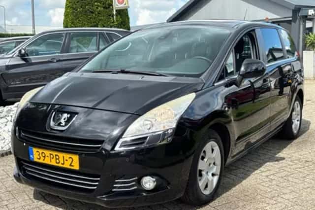 Peugeot 5008 (2010) thumbnail 29
