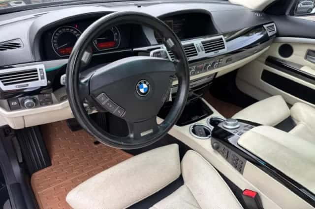BMW 7-Serie (2008) thumbnail 13