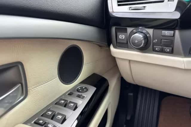 BMW 7-Serie (2008) thumbnail 19