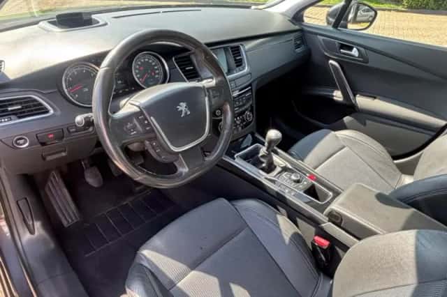 Peugeot 508 (2013) thumbnail 11
