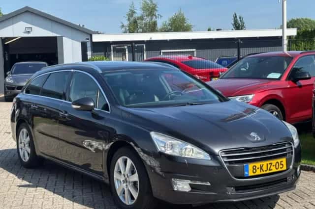 Peugeot 508 (2013) thumbnail 3