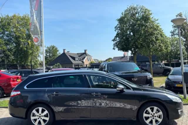 Peugeot 508 (2013) thumbnail 4
