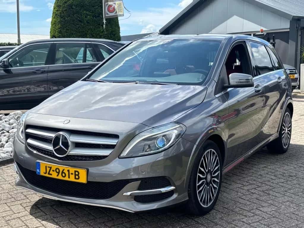 Mercedes-Benz B-Klasse (2016) — foto 1