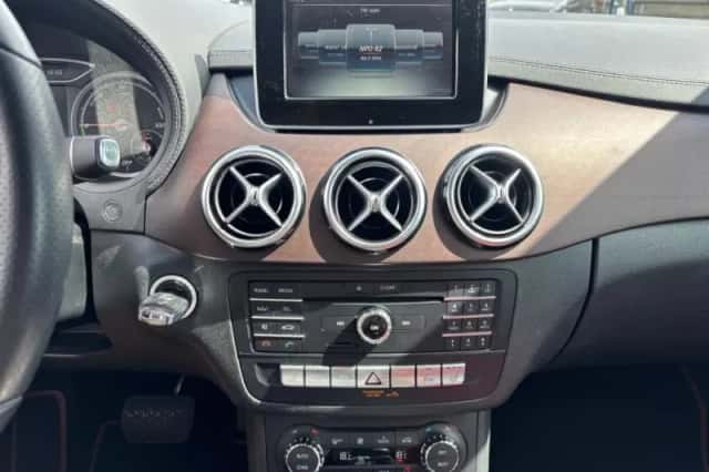 Mercedes-Benz B-Klasse (2016) thumbnail 11