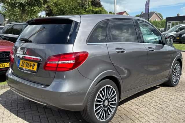Mercedes-Benz B-Klasse (2016) thumbnail 5