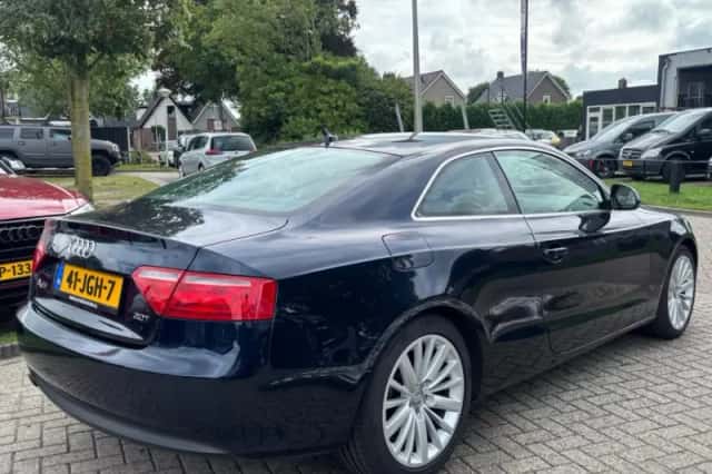 Audi A5 (2009) thumbnail 8