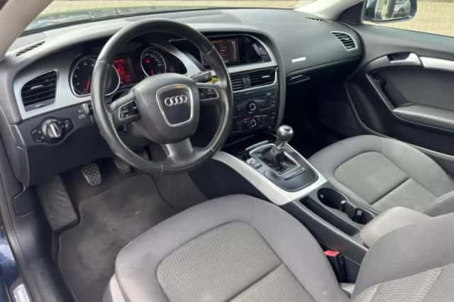 Audi A5 (2009) thumbnail 9