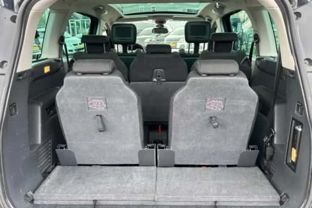 Peugeot 5008 (2011) thumbnail 19