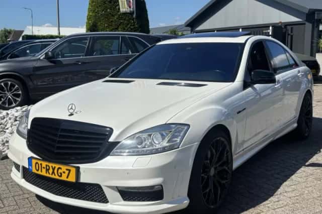 Mercedes-Benz S-Klasse (2011) thumbnail 1