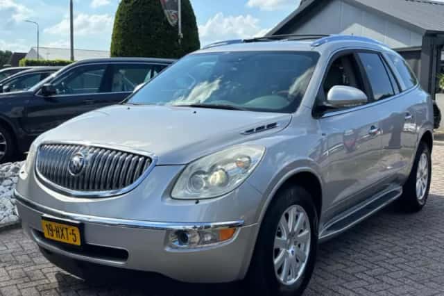 Buick Enclave (2008) thumbnail 1