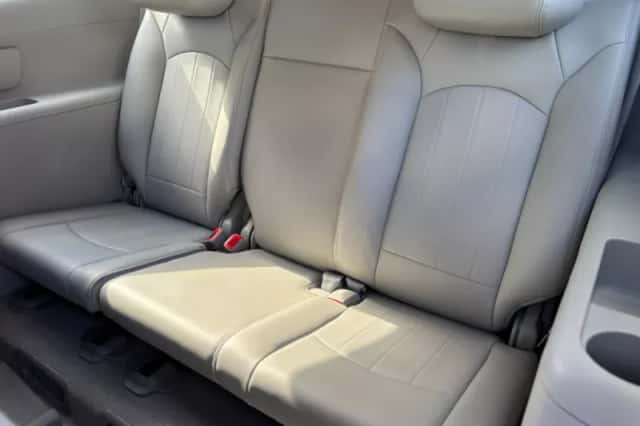 Buick Enclave (2008) thumbnail 12
